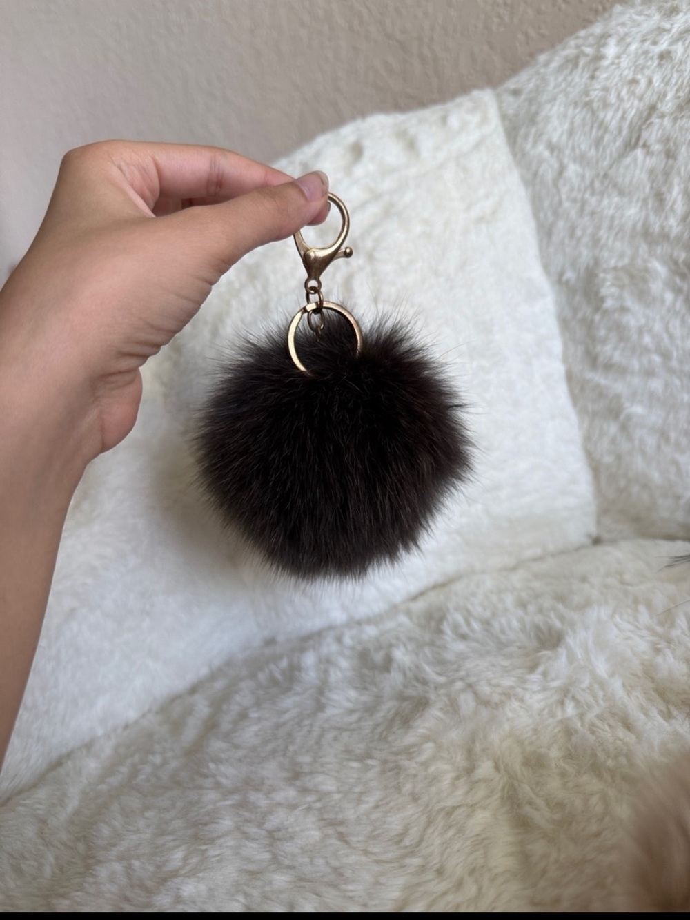 Keychain brown Pom Pom fluffy furry faux fur dark soft key chain